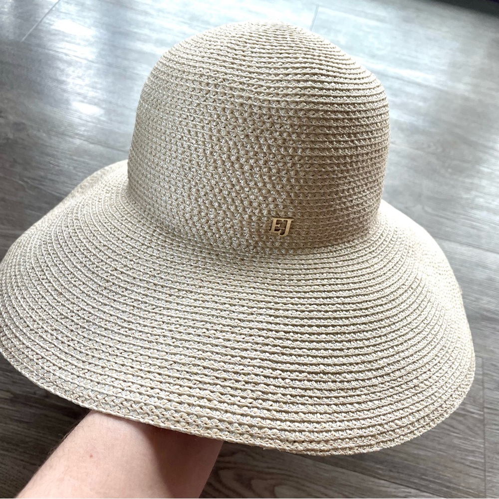 NWOT Eric Javits Hampton Squishee Straw Hat, Cream